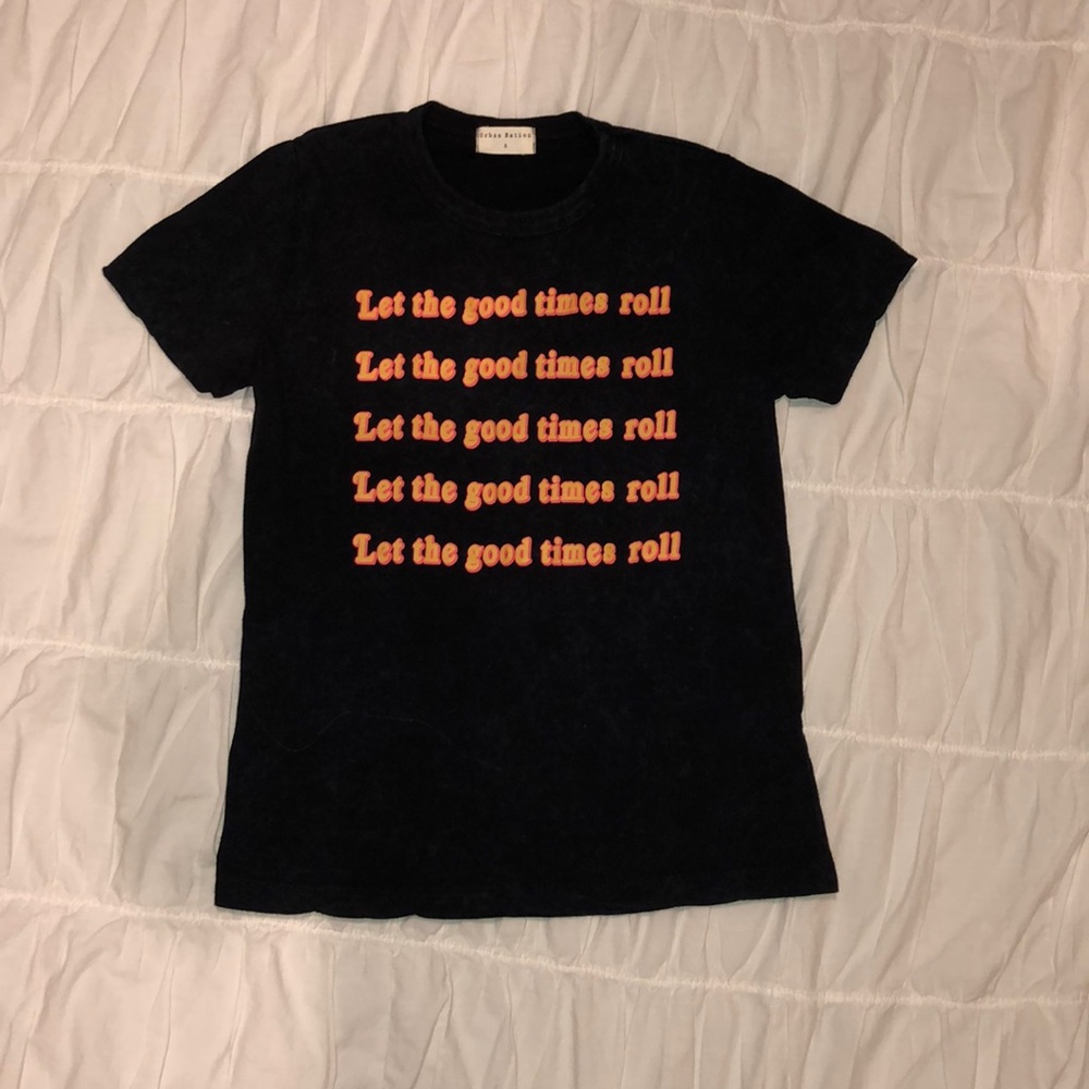 graphic tee